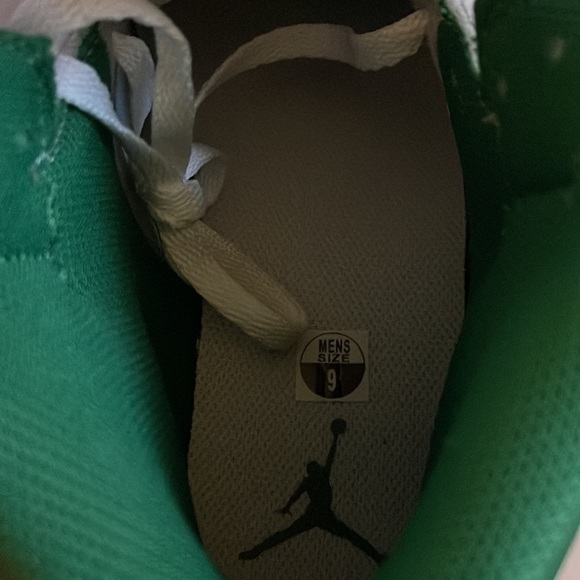 Air Jordan 1 mid se - Picture 11 of 12